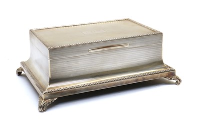 Lot 32 - A silver jewellery box