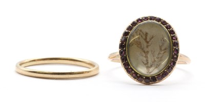 Lot 380 - A 9ct gold wedding ring