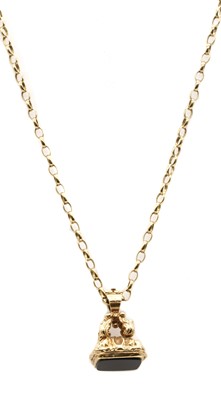 Lot 481 - A 9ct gold onyx fob