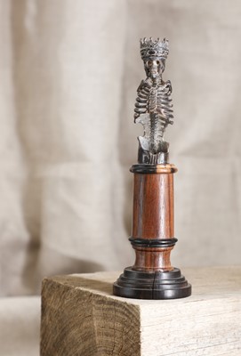 Lot 46 - A carved horn memento mori