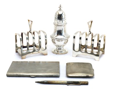 Lot 49 - A collection of silver items