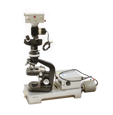 Lot 176 - A Wild Heerbrugg Ltd. M20 microscope and accessories