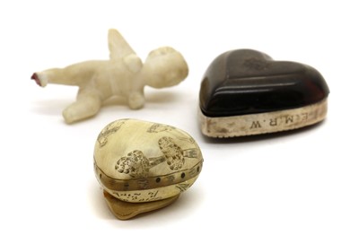 Lot 228 - A German scrimshawed horn box