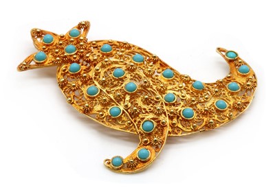 Lot 393 - A gold filigree paste set brooch
