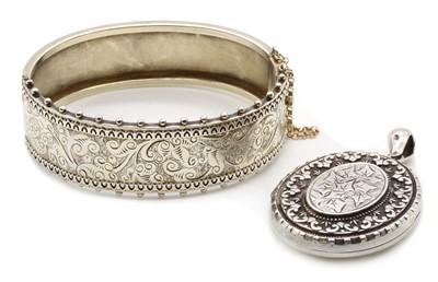 Lot 33 - A Victorian sterling silver locket