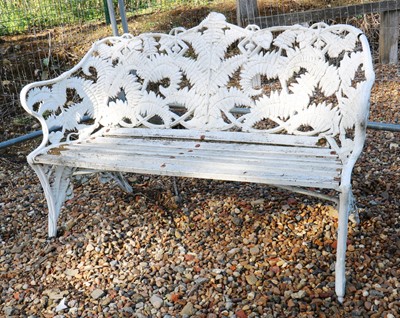 Lot 624 - A cast iron fern pattern garden seat