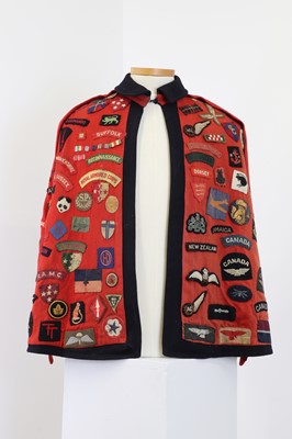 Lot 160 - A WWII VAD nurse's cape