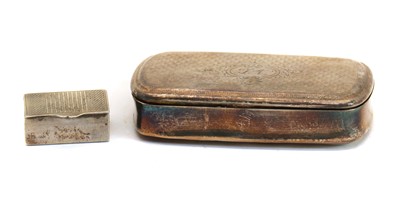 Lot 19 - A French silver snuff box