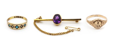 Lot 9 - A Victorian 9ct gold turquoise and split pearl ring