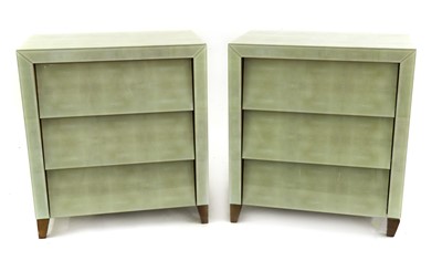 Lot 431 - A pair of bedside chests