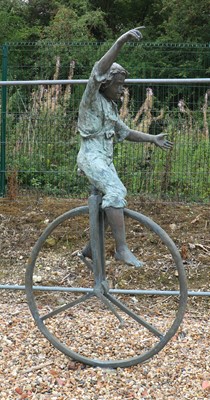 Lot 508 - A bronzed metal sculpture
