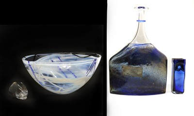 Lot 98 - A large Swedish 'Satellite' glass bottle vase