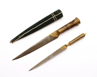 Lot 134 - An Indian all steel double Kard dagger
