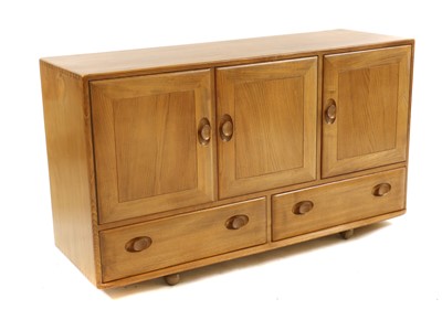 Lot 413 - An Ercol model 468 elm sideboard