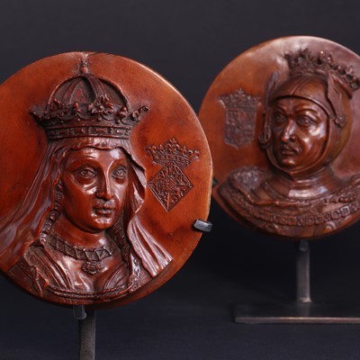 Lot 103 - A pair of boxwood roundels