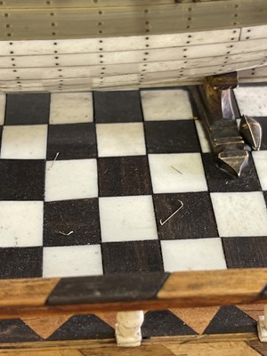 Lot 102 - A fine prisoner-of-war ship model