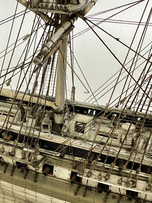 Lot 102 - A fine prisoner-of-war ship model