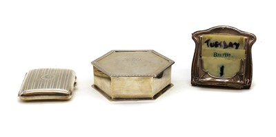 Lot 33 - A silver box