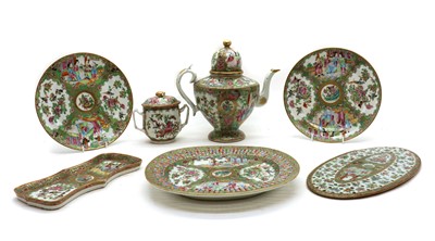 Lot 82 - A collection of Chinese Canton famille rose