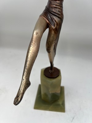 Lot 180 - An Art Deco cold-painted 'scarf dancer'