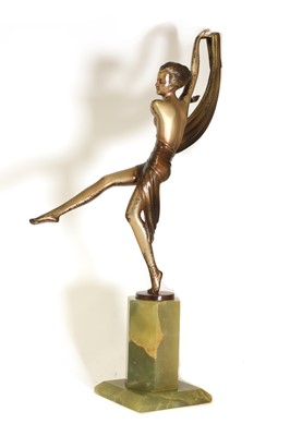 Lot 180 - An Art Deco cold-painted 'scarf dancer'