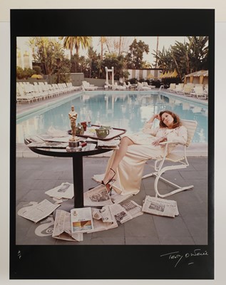 Lot 320 - Terry O'Neill (1938-2019)