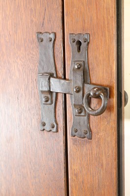 Lot 37 - A Heal & Son 'St Ives' oak wardrobe