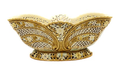 Lot 174 - A large Zsolnay porcelain centrepiece