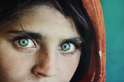 Lot 326 - Steve McCurry (American, b.1950)