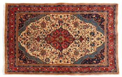 Lot 401 - A Persian wool rug of Mahal design
