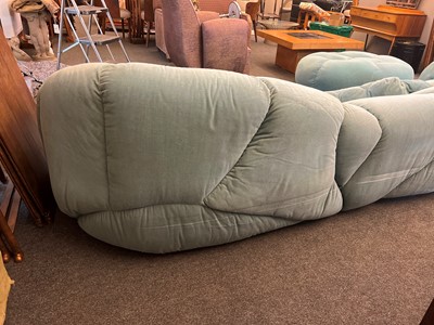 Lot 335 - A Howard Keith 'Cloud' suite