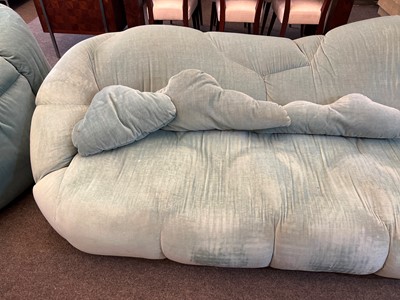 Lot 335 - A Howard Keith 'Cloud' suite
