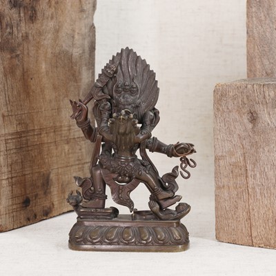 Lot 189 - A Chinese bronze bodhisattva