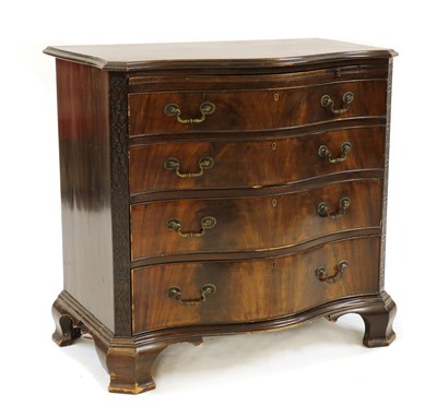 Lot 487 - A mahogany serpentine chest