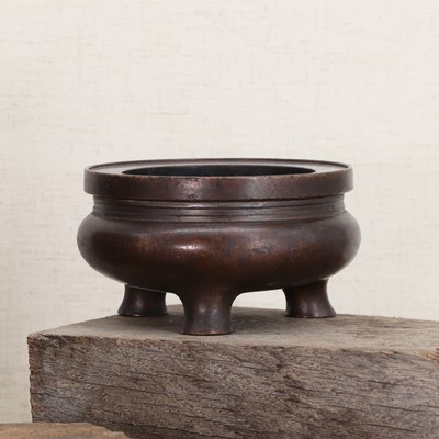 Lot 300 - A Chinese bronze incense burner