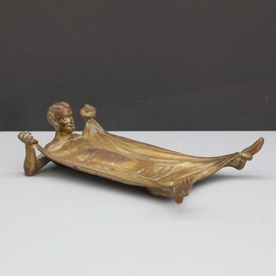 Lot 78 - A cast bronze novelty card tray