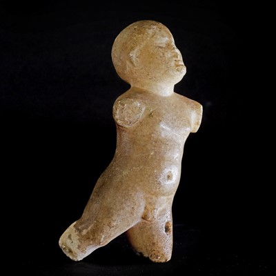 Lot 221 - A marble cherub