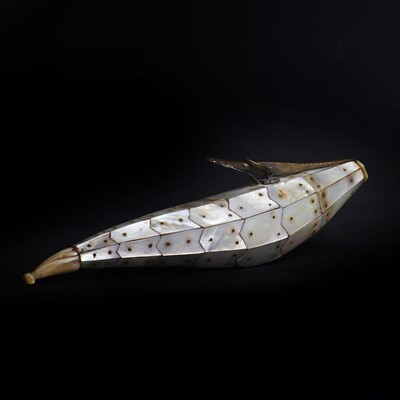 Lot 173 - A Mughal Indo-Portuguese Gujarati fish-shaped powder flask