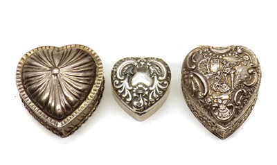 Lot 109 - A group of three Victorian and later silver boxes