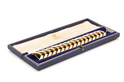 Lot 151 - A 9ct gold plaited effect hollow bracelet, by Kutchinsky, c.1960