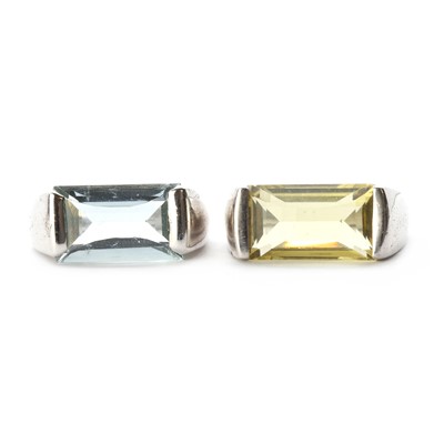 Lot 1245 - A silver single stone aquamarine ring, attributed to Amanda Wakeley
