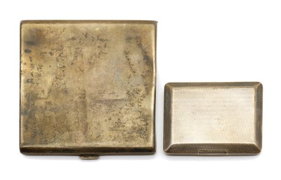 Lot 23 - A silver matchbook case