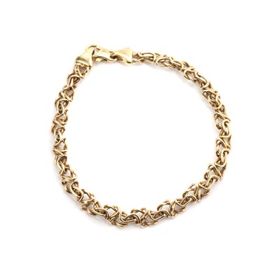 Lot 1311 - A 9ct gold bracelet