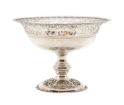 Lot 69 - An Edwardian silver tazza, Sheffield 1910, by James Dixon & Son