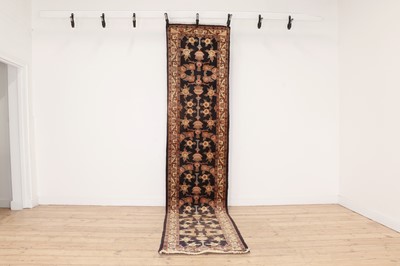 Lot 277 - A wool runner