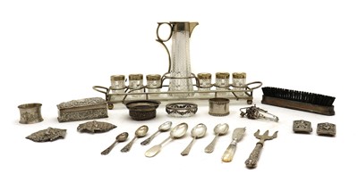 Lot 63 - A collection of silver items