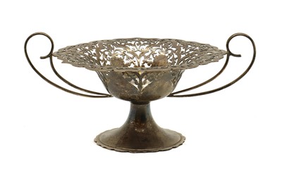Lot 48 - An Edwardian silver pedestal dish