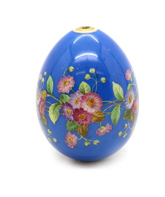 Lot 250 - A Russian porcelain egg