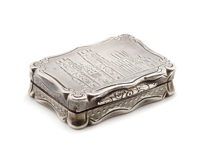Lot 44 - A ‘Castle-top’ silver vinaigrette