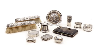 Lot 64 - A collection of silver items